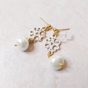 Chunky Pearl Dangle Earrings! 2025 #1 Jewelry Trends! Handpainted Gold Accents